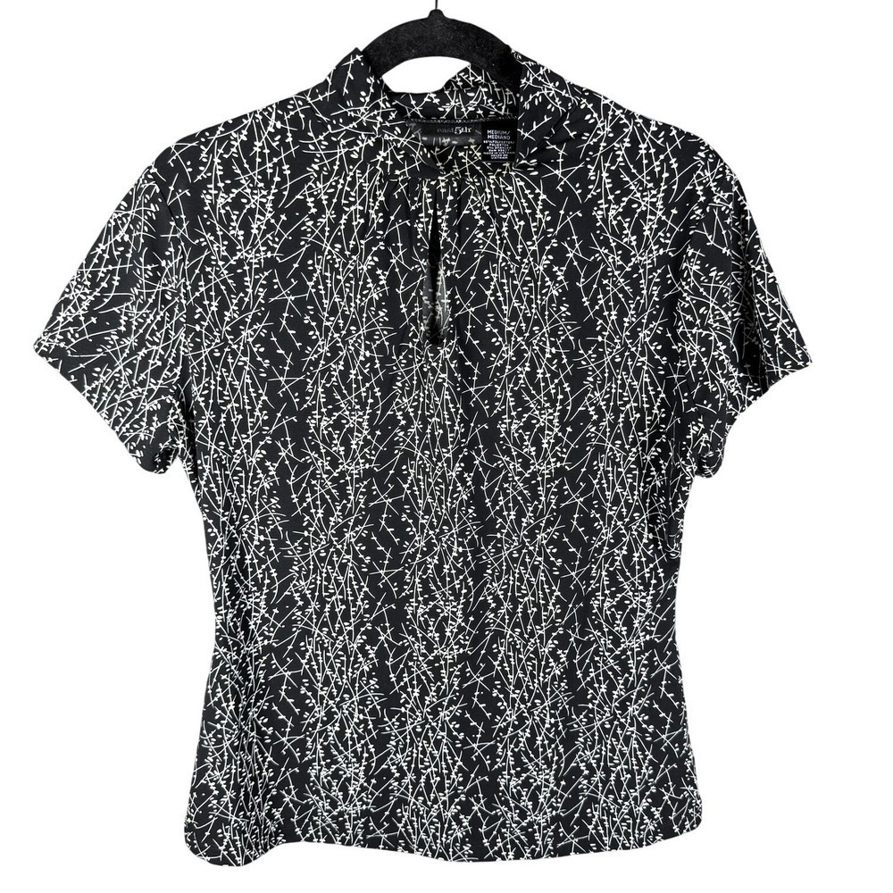 East 5th Blouse Women Medium Black‎ White Keyhole Mock Neck Short Sleeve